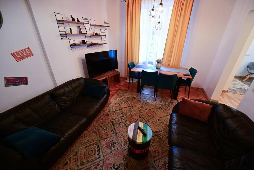 Flh - Zen Apartment Sibiu Eksteriør bilde